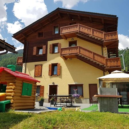 Al Molino Lägenhet Livigno Exteriör bild