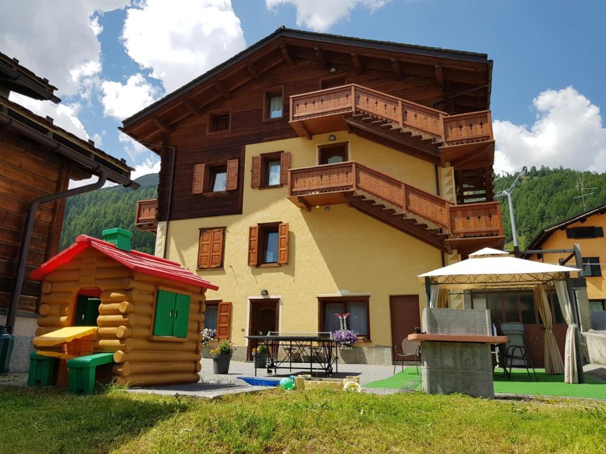 Al Molino Lägenhet Livigno Exteriör bild